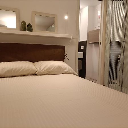 Be My Guest In Citta' Alta Charme&Relax Apartment Bergamo Bagian luar foto