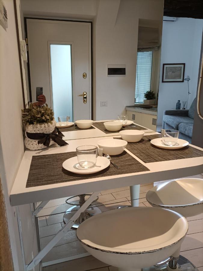 Be My Guest In Citta' Alta Charme&Relax Apartment Bergamo Bagian luar foto